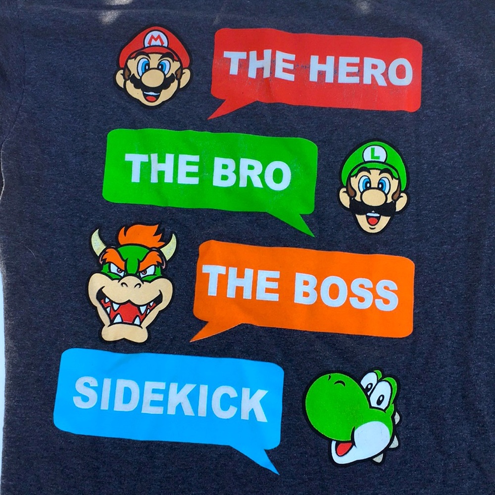 Super Mario T-shirt, size M